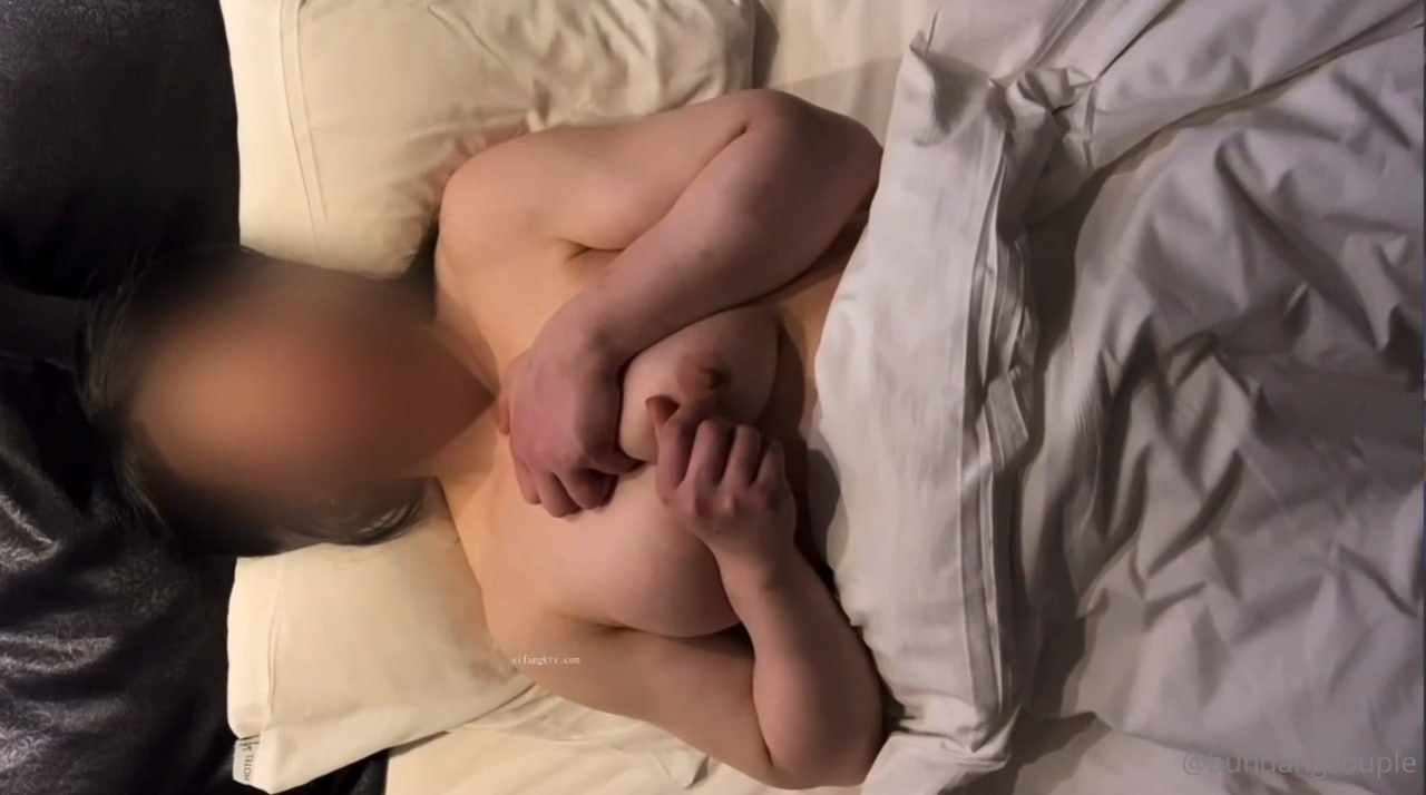 伊东ちなみ昔日的学生妹