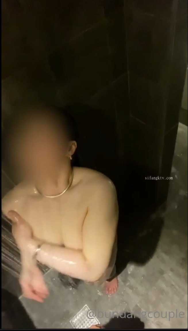 纪录片： 新华社.英雄之城 消息来源: 莫得感情的仙女星人